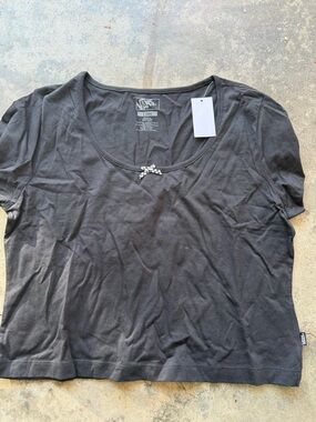 Vans Black Short Sleeve Scoop Neck Top with Rhinestone Bow